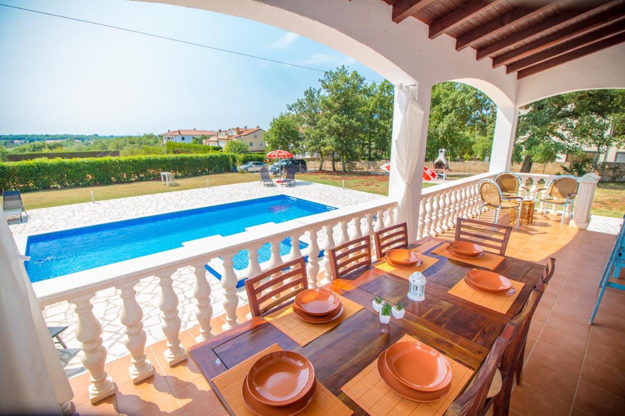 Villa Sabatti Kukci Bagian luar foto