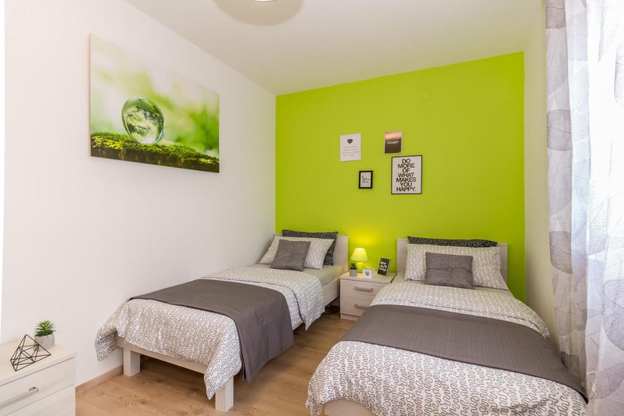Villa Sabatti Kukci Bagian luar foto